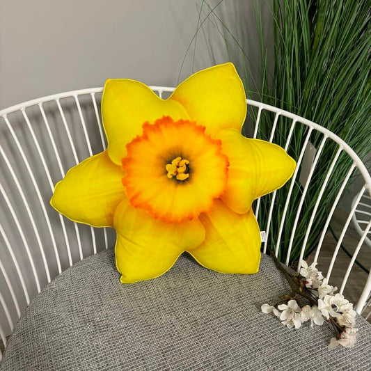 daffodil pillow