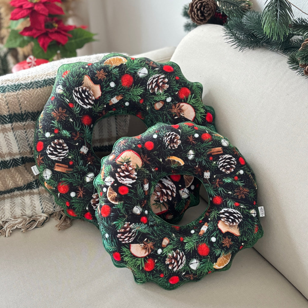 Christmas wreath shape pillow , christmas decor, christmas cushion