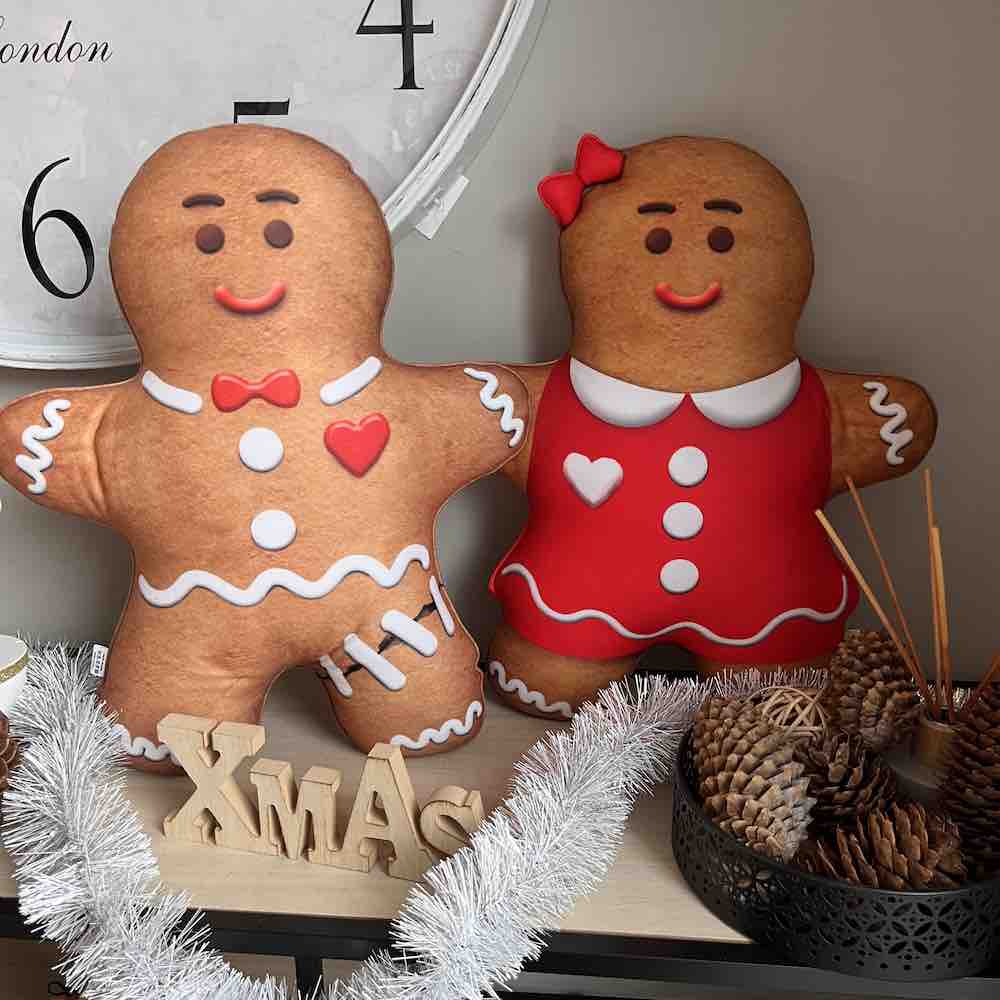 gingerbread cookie pillow