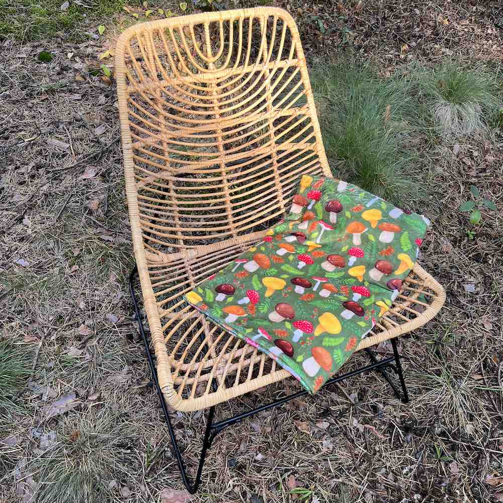 Mushroom throw blanket / mushrooms gift / throw blanket