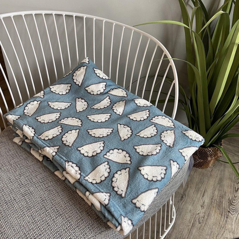 dumplings throw blanket